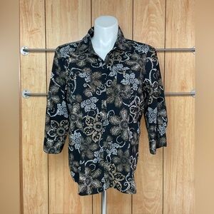Croft & Barrow Black and Gold Floral Blouse SZ - XL